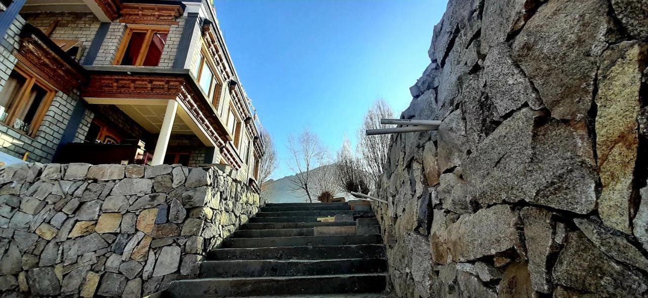 Ladakh Country Inn Leh Exterior foto
